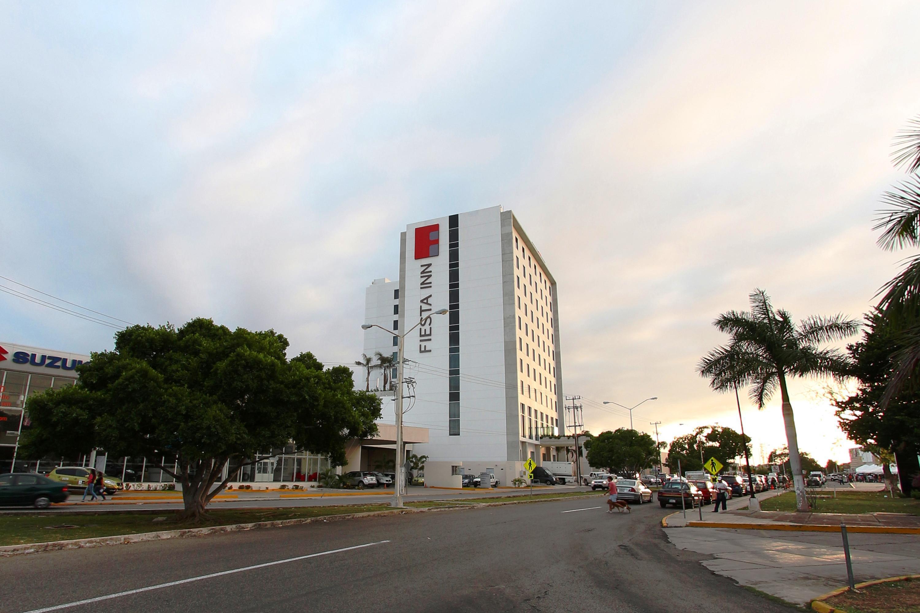 Fiesta Inn מרידה מראה חיצוני תמונה